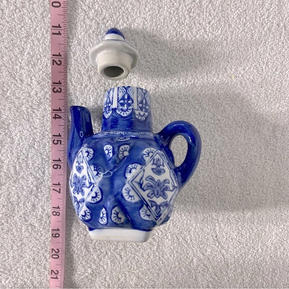 Vintage Blue White Chinese Porcelain Teapot - Picture 2 of 11
